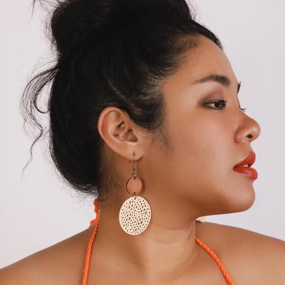 Bohemian Hollow Cut-Out Wood Leather Dangle Drop Earrings, Boho Chic Hippie Stat - Picture 6 of 7